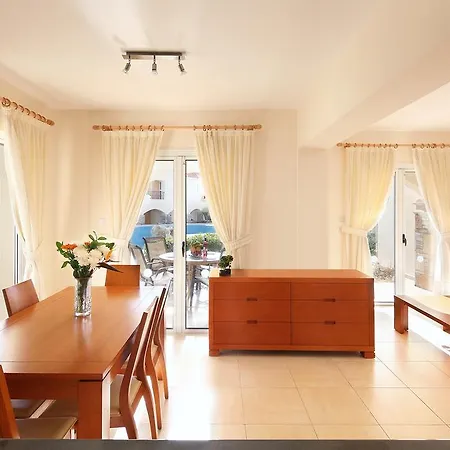 Apartmán Adamou Gardens Paphos